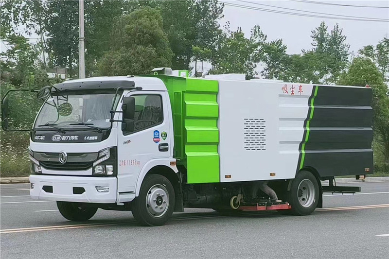 國(guó)六東風(fēng)大多利卡8噸1.5水6塵吸塵車